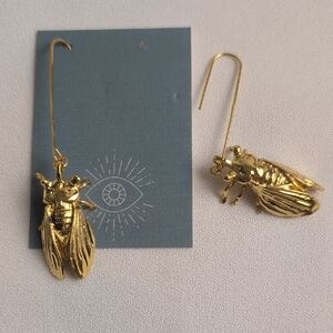GOLDEN BUGS EARINGS